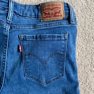 Levi’s 711 Skinny Jeans